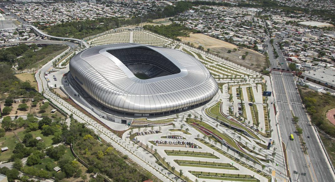 Estadio de Futbol BBVA Bancomer, Guadalupe, Nuevo León : Fotografía © Jorge Taboada, cortesía de © Premio Obras Cemex