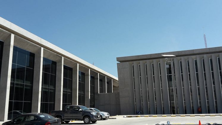 Proyecto integral de Biblioteca, CAE y CELEX, del CECYT 17, León, Guanajuato : Fotografía cortesía de © Premio Obras Cemex