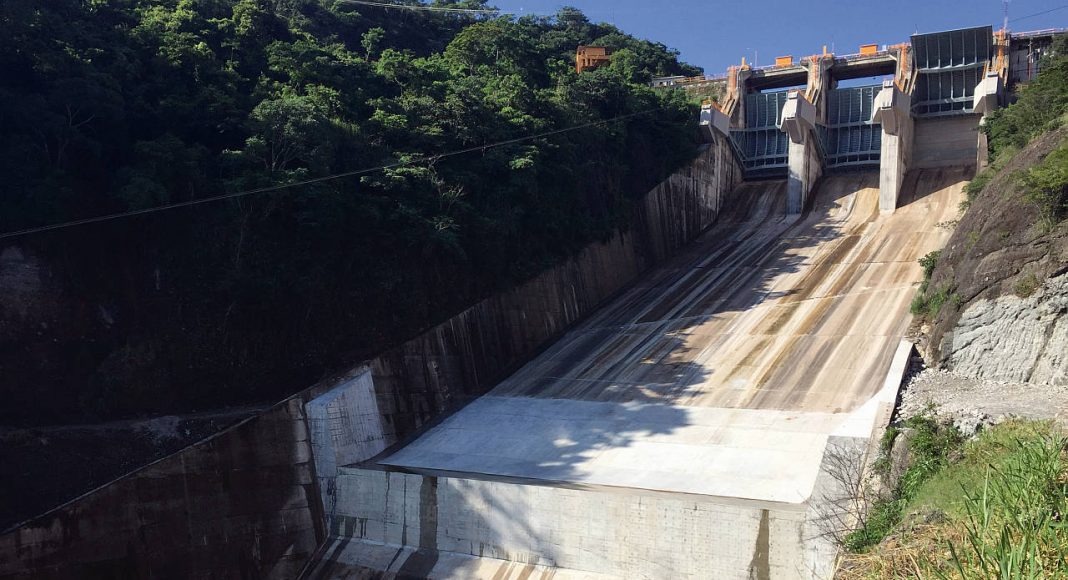 Central Hidroeléctrica Netzahualcóyotl, Raudales Malpaso, Chiapas : Fotografía cortesía de © Premio Obras Cemex