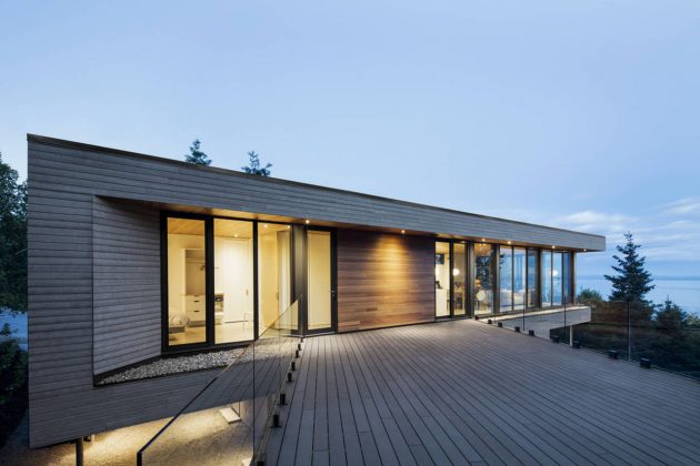 Altaïr House en Cap-à-l'Aigle, QC, Canadá by Bourgeois / Lechasseur Architects : Photo credit © Adrien Williams