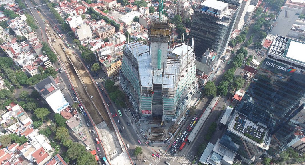 Obra en Construcción de la Torre Manacar : Fotografía © Pulso Inmobiliario