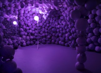 © Galerie Perrotin - Daniel Arsham Circa 2345 Installation Imagery : Courtesy of © Guillaume Ziccarelli
