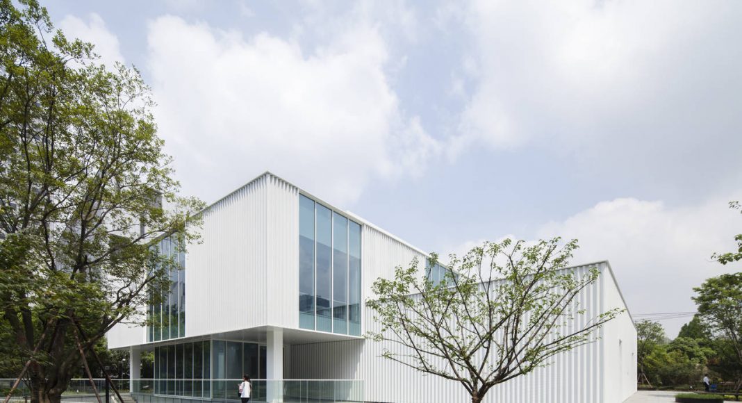 CaoHeJing Innovation Incubator Shanghai/ China by Schmidt Hammer Lassen Architects : Photo © Peter Dixie y © Leiii Zhang