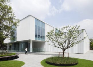 CaoHeJing Innovation Incubator Shanghai/ China by Schmidt Hammer Lassen Architects : Photo © Peter Dixie y © Leiii Zhang