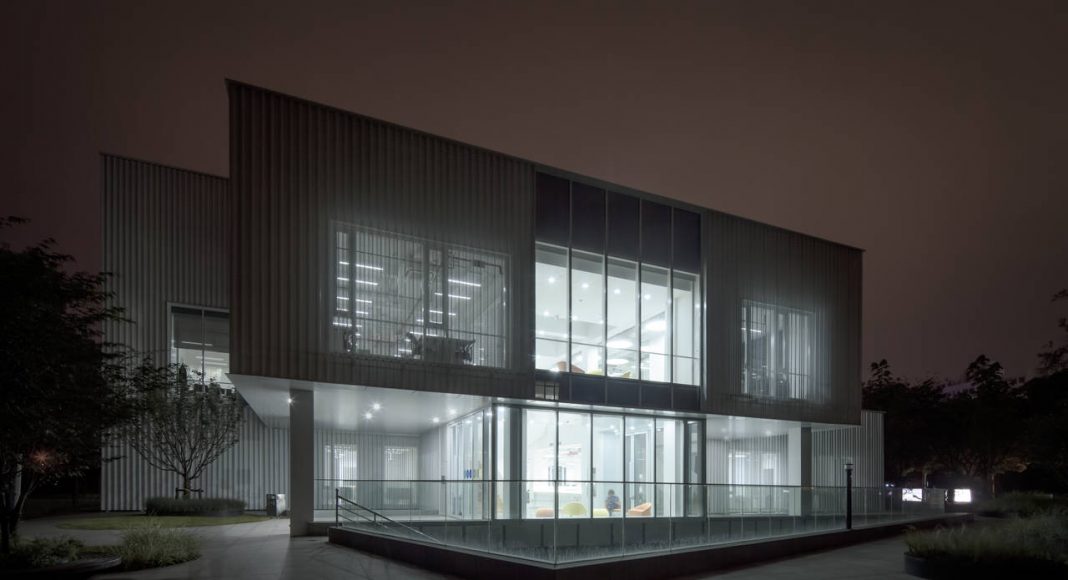 CaoHeJing Innovation Incubator Shanghai/ China by Schmidt Hammer Lassen Architects : Photo © Peter Dixie y © Leiii Zhang