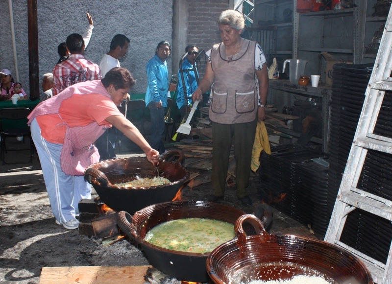 Alimentos para la fiesta patronal : Foto © INAH