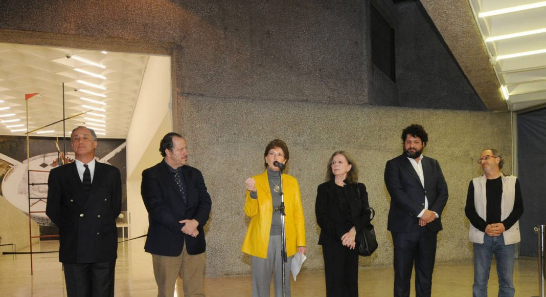 Inauguración Escultura Cubo Transitable de 6 metros del Arq. Teodoro Gonzalez de León : Fotografía © ALR - Secretaría de Cultura de México