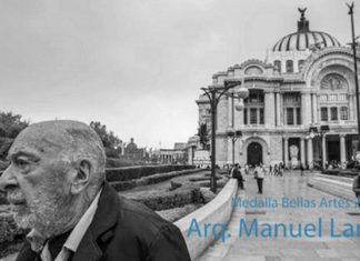 El arquitecto Manuel Larrosa recibe la Medalla Bellas Artes : Fotografía © INBA