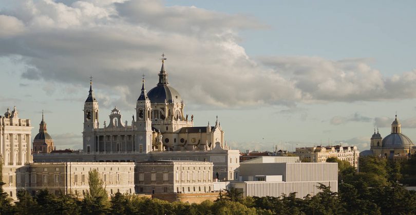 Museo de las Colecciones Reales. Luis Moreno Mansilla y Emilio Tuñón Álvarez. España : Photo © Luis Asin