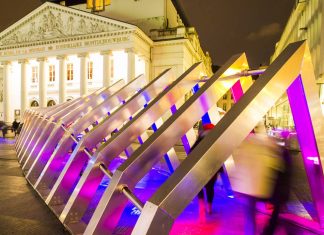Iceberg by Atomic3 in Brussels : Photo credit © Daily tous les jours / Eventattitude