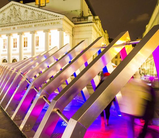 Iceberg by Atomic3 in Brussels : Photo credit © Daily tous les jours / Eventattitude