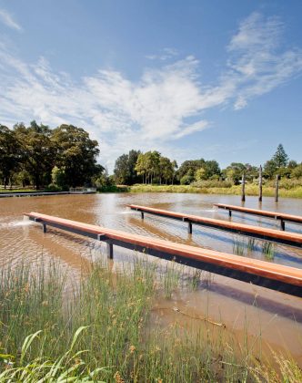 Turf Design Studio & Environmental Partnership with Alluvium, Turpin + Crawford Studio, Dragonfly Environmental and Partridge – Sydney Park Water Re-use Project : Photo credit © Simon Wood