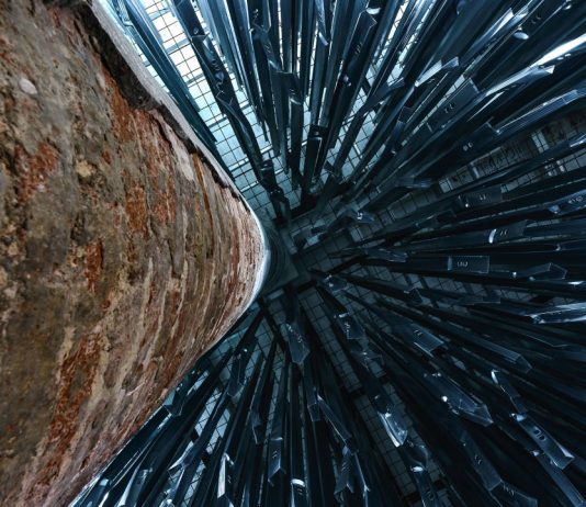 DIDASCALIA La sala principal de la Corderie de el Arsenale : Photo Andrea Avezzù cortesía de © La Biennale di Venezia