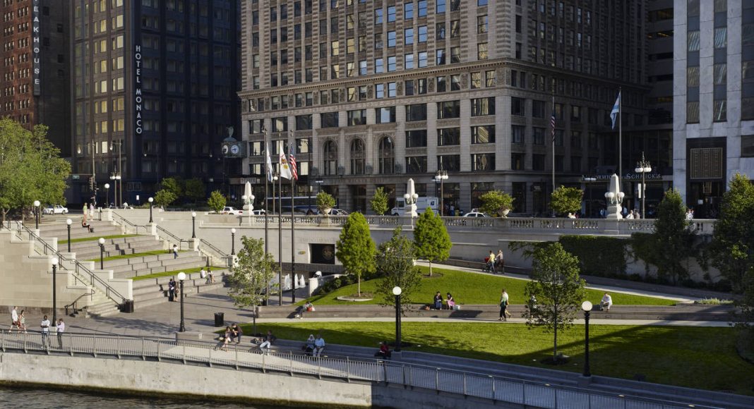 Chicago Riverwalk by Ross Barney Architects : Photo © Kate Joyce Studios