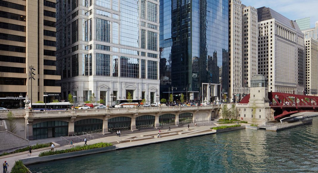 Chicago Riverwalk by Ross Barney Architects : Photo © Kate Joyce Studios