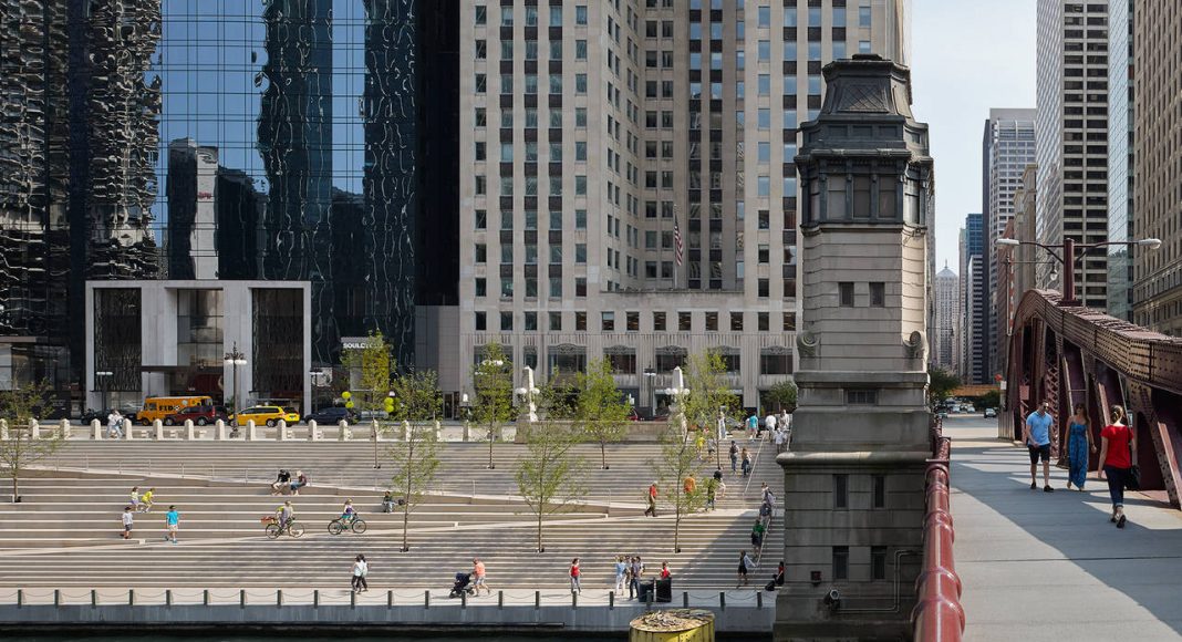 Chicago Riverwalk by Ross Barney Architects : Photo © Kate Joyce Studios