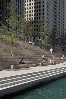 Chicago Riverwalk by Ross Barney Architects : Photo © Kate Joyce Studios