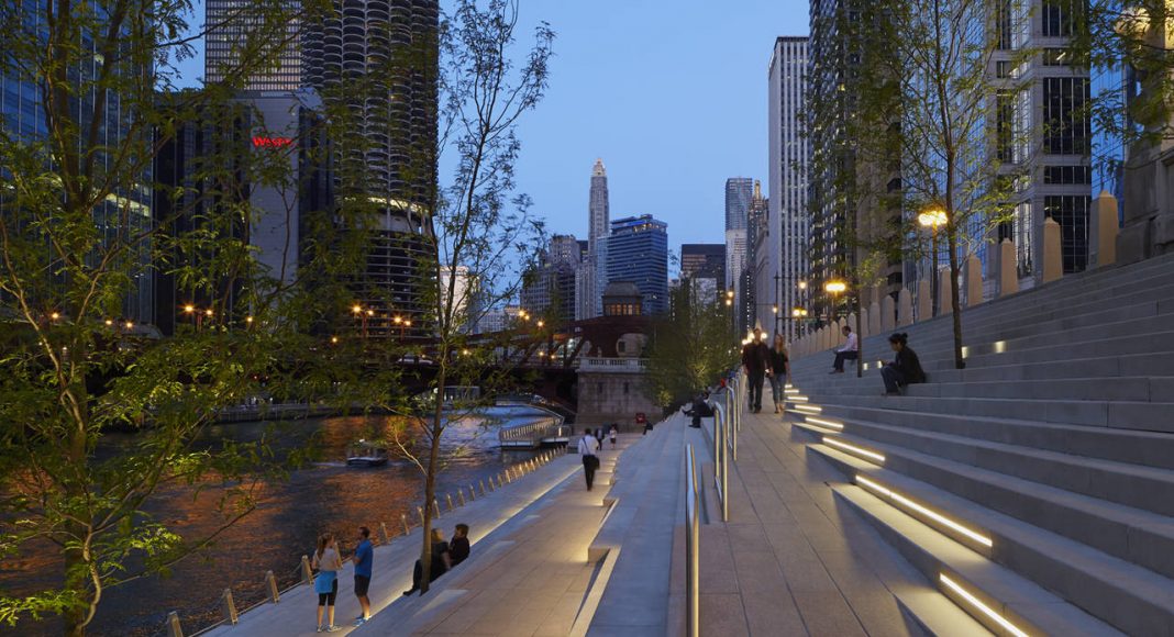 Chicago Riverwalk by Ross Barney Architects : Photo © Kate Joyce Studios