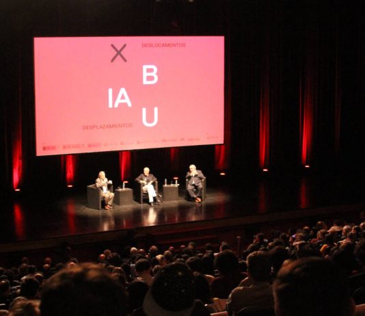 São Paulo se vuelca con la arquitectura iberoamericana premiada en la X BIAU Colóquio Paulo Mendes da Rocha, Eduardo Souto Moura e Joao Carrilho da Graça : Fogografía © Denise Andrade