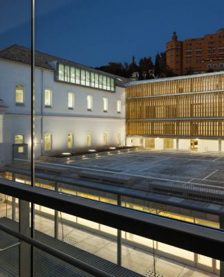 ETSA Granada Víctor López Cotelo Arquitecto : Foto © Lluís Casals