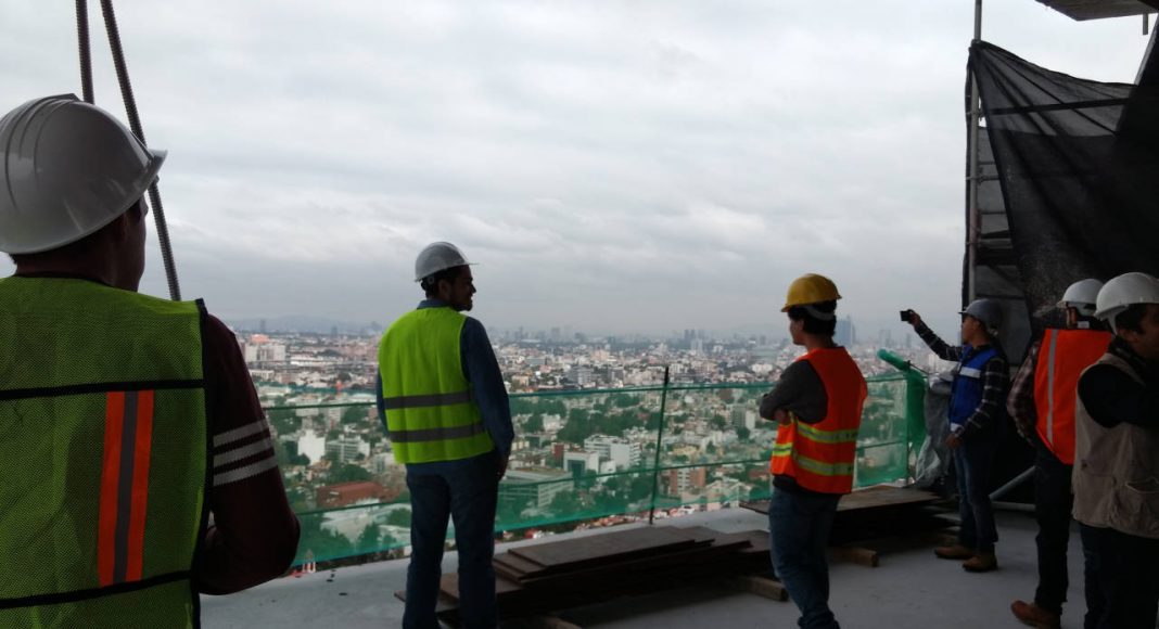 En construcción: Torre Manacar un proyecto de Pulso Inmobiliario : Fotografía © Equipo de arquiRED