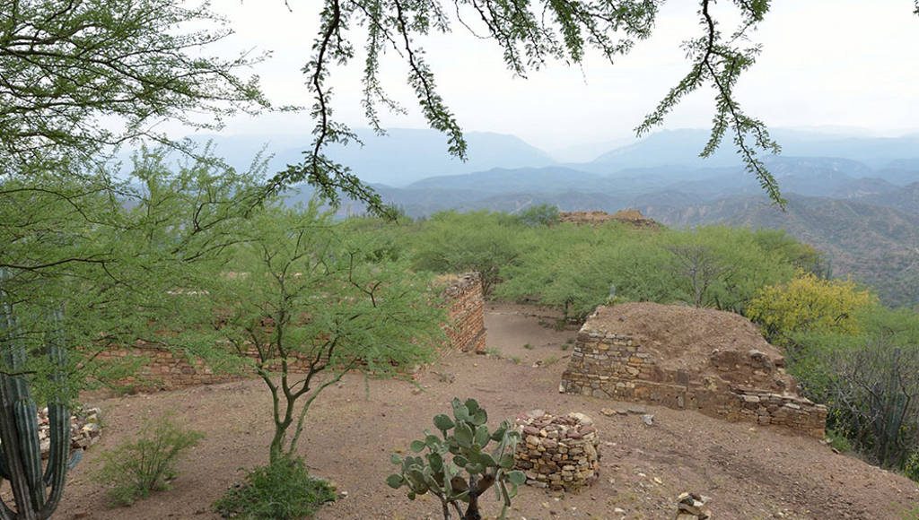 En su conjunto los sitios arqueológicos hablan de una larga historia de ocupación humana : Foto © CONANP