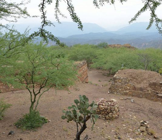 En su conjunto los sitios arqueológicos hablan de una larga historia de ocupación humana : Foto © CONANP