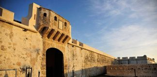 Dialogan en Campeche en torno al valor y los retos del patrimonio fortificado de México : Foto © Héctor Montaño INAH