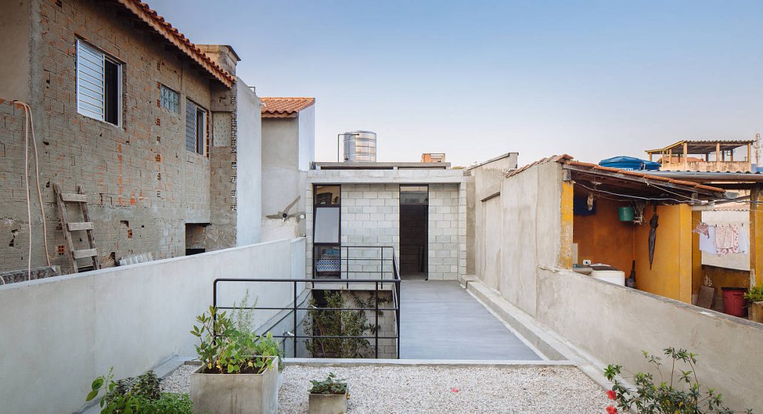 Casa Vila Matilde. Terra e Tuma Arquitetos Associados. Danilo Terra, Pedro Tuma y Fernanda Sakano. Brasil : Photo © Pedro Kok