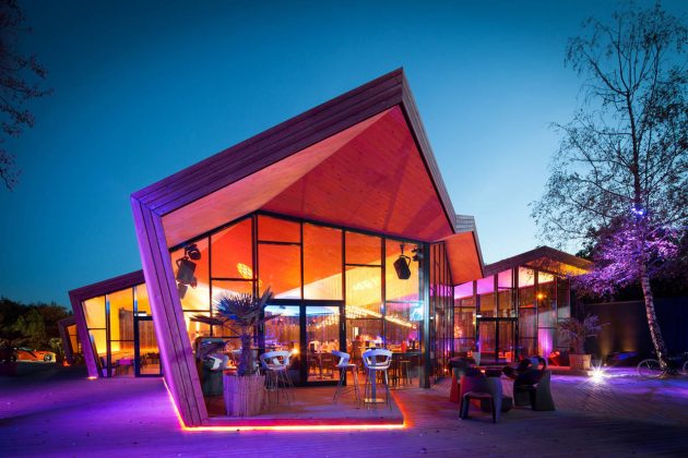 Restaurante BOOS Beach Club en Bridel, Luxemburgo by Metaform Architects : Photo credit © Steve Troes Fotodesign