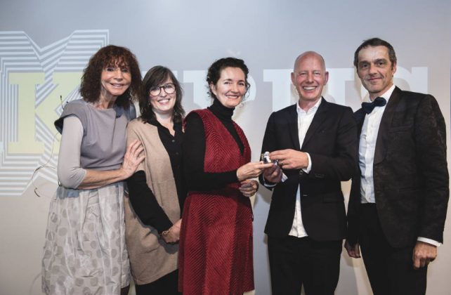 (left to right) Kristin Feireiss (Aedes Architecture Forum), Nathalie de Vries (Chairperson BNAKubus), Caroline Bos, Ben van Berkel, Fred Schoorl (Director BNA) : Photo ©JustJusta Photography