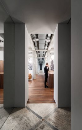 De Bank Nuevas Oficinas Centrales de KAAN Architecten en Róterdam : Photo © Simone Bossi