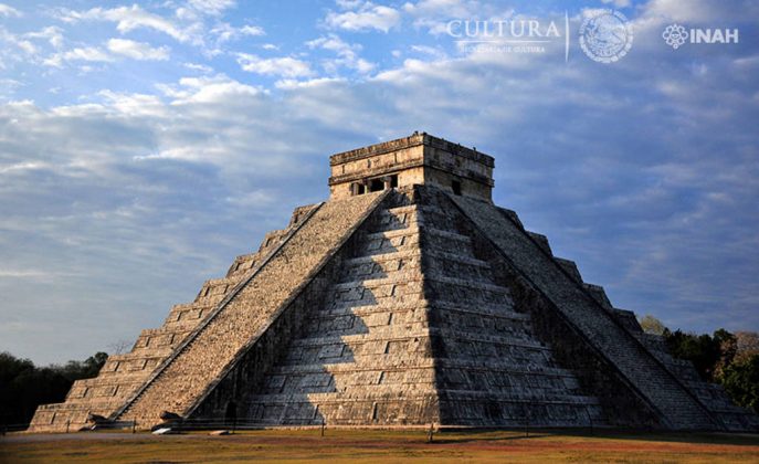 El Castillo. Zona arqueológica de Chichén Itzá : Foto © Mauricio Marat INAH