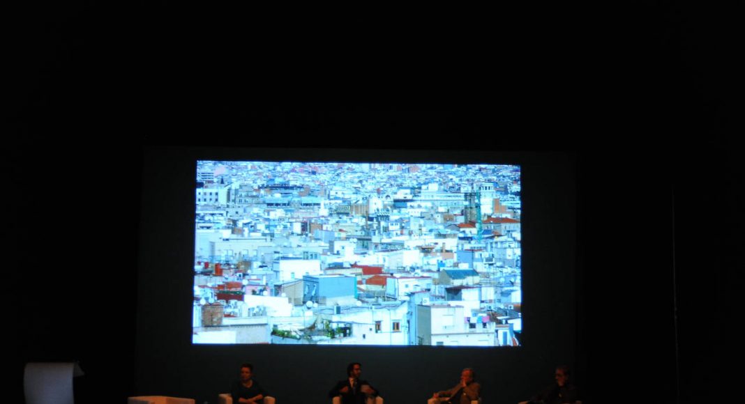 Debate Shaping European Cities II - Panel 1 Malgorzata Omilanowska, John Sell and Tapani Mustonen : Photo © Giovanna Zen