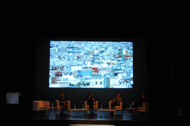Debate Shaping European Cities II - Panel 1 Malgorzata Omilanowska, John Sell and Tapani Mustonen : Photo © Giovanna Zen