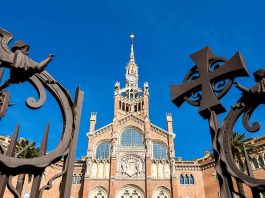Sant Pau. Patrimonio modernista. Barcelona : Photo © Direcció d’Imatge i Serveis Editorials - Barcelona Llibres