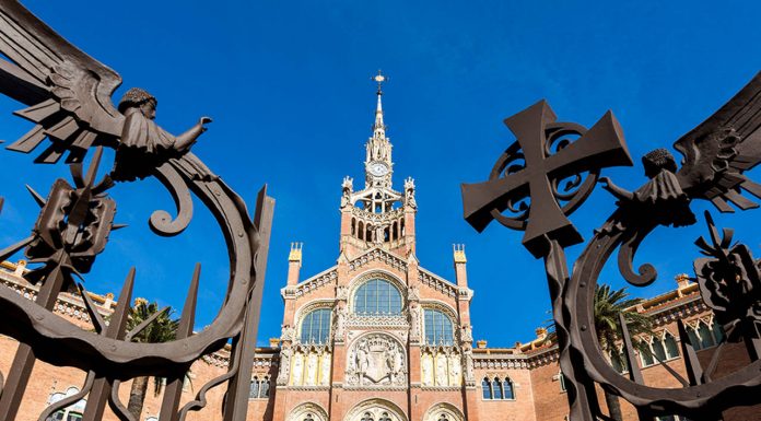 Sant Pau. Patrimonio modernista. Barcelona : Photo © Direcció d’Imatge i Serveis Editorials - Barcelona Llibres