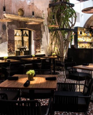 Dôce 18 Concept House – The Dining Room – Jacinto 1930 Dôce 18 Concept House - The Dining Room - Jacinto 1930 : Foto cortesía de © Dôce 18 Concept House