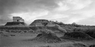 Armando Salas Portugal Los Antiguos Reinos de México : Fotografía cortesía de la © Secretaría de Cultura de México