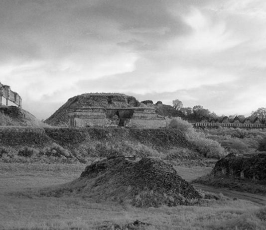 Armando Salas Portugal Los Antiguos Reinos de México : Fotografía cortesía de la © Secretaría de Cultura de México