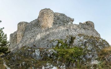 Young Architects Competitions lanza el Concurso Castle Resort Young Architects Competitions lanza el Concurso Castle Resort : Photo © YAC