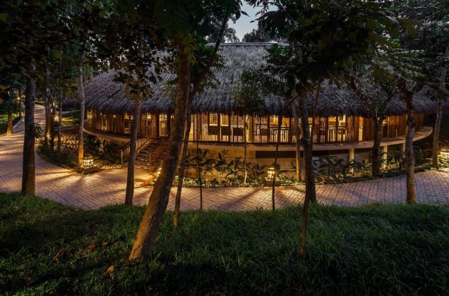 Dusai Resort & Spa Tea Valley Restaurant in Bangladesh por VITTI Sthapati Brindo Ltd. : Photo credit © Hasan Saifuddin Chandan