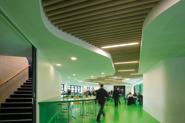 The Infinity Centre Cafeteria by McBride Charles Ryan : Photo credit © John Gollings