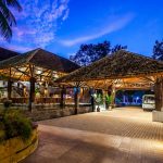 Dusai Resort & Spa Entrance and Reception in Bangladesh por VITTI Sthapati Brindo Ltd. : Photo credit © Hasan Saifuddin Chandan