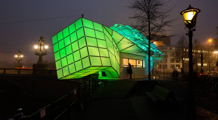 Eye_Beacon Pavilion for the Amsterdam Light by UNStudio and MDT-tex : Photo © Janus van den Eijnden