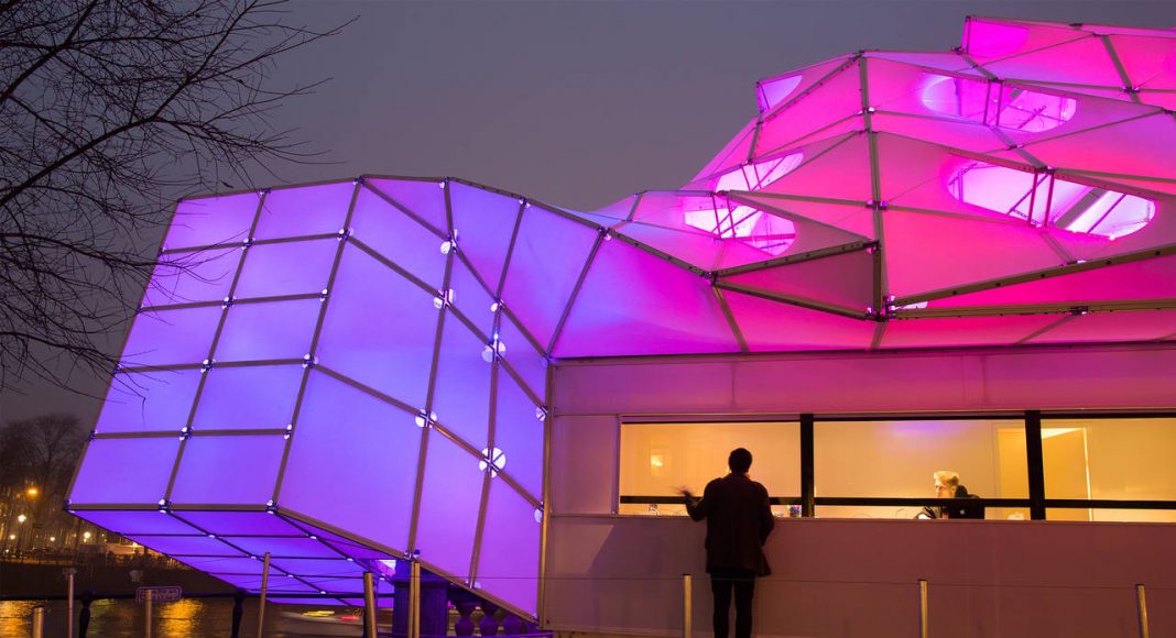 Eye_Beacon Pavilion for the Amsterdam Light by UNStudio and MDT-tex : Photo © Janus van den Eijnden