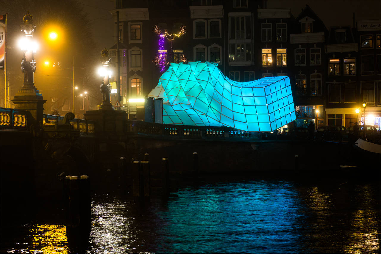 Eye_Beacon Pavilion for the Amsterdam Light by UNStudio and MDT-tex : Photo © Janus van den Eijnden
