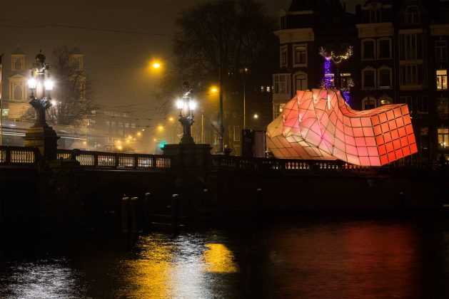 Eye_Beacon Pavilion for the Amsterdam Light by UNStudio and MDT-tex : Photo © Janus van den Eijnden