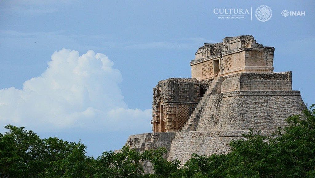 El arte y la arquitectura de Uxmal y sus sitios vecinos son testimonio de la migración de estilos de la región : Foto © Mauricio Marat, INAH