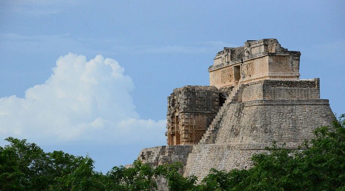El arte y la arquitectura de Uxmal y sus sitios vecinos son testimonio de la migración de estilos de la región : Foto © Mauricio Marat, INAH